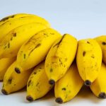 পাকা কলা ঘুষ খাওয়ায় জেলা পরিষদ কর্মকর্তাকে বদলি